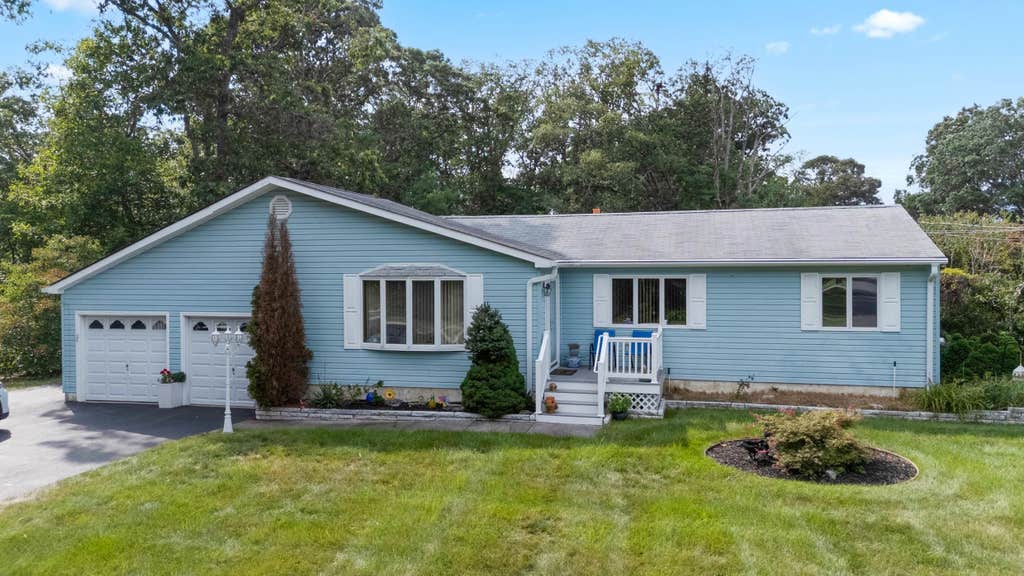 Photo of 301 Shunpike Road, Cape May Court House, NJ 08210 (MLS # 262377)