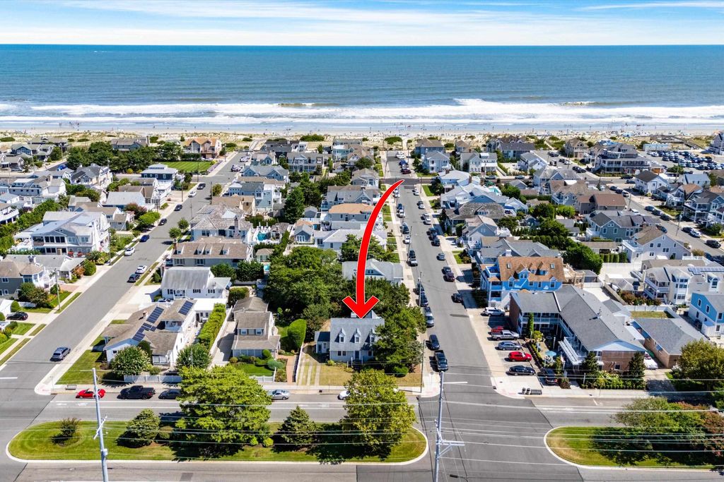 Photo of 9214 2nd Ave Ave, Stone Harbor, NJ 08247 (MLS # 250867)
