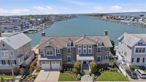 Homes For Sale - 339 104th Street<br/> Stone Harbor, NJ 08247