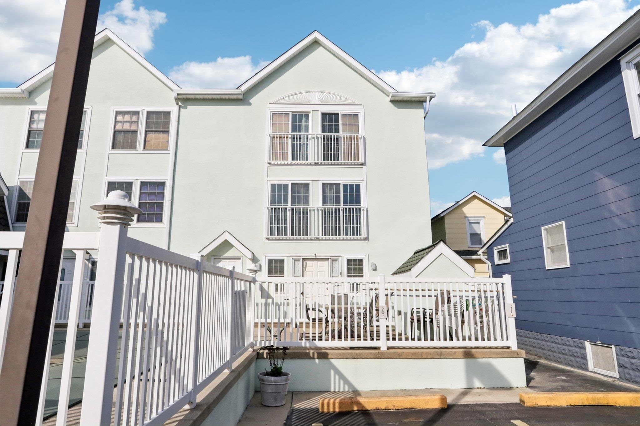 213 E Hand Avenue #1, Wildwood, New Jersey image 2