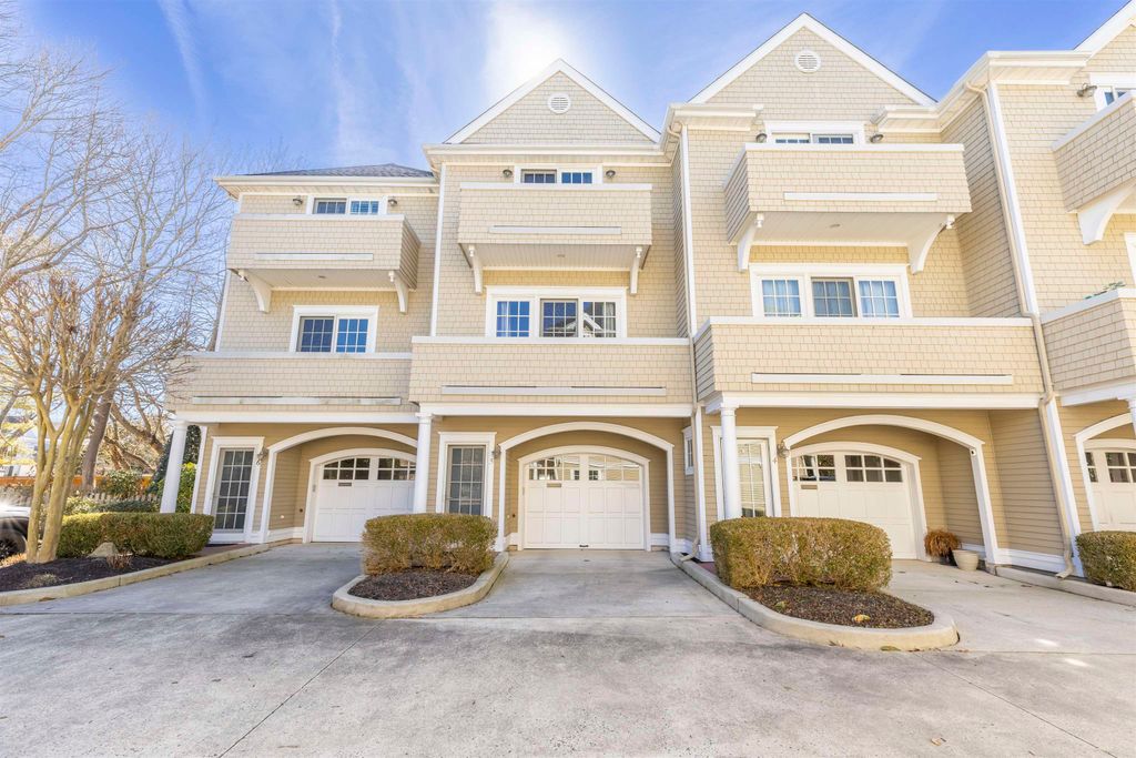 Photo of 936 Lafayette Street #5, Cape May, NJ 08204 (MLS # 260685)
