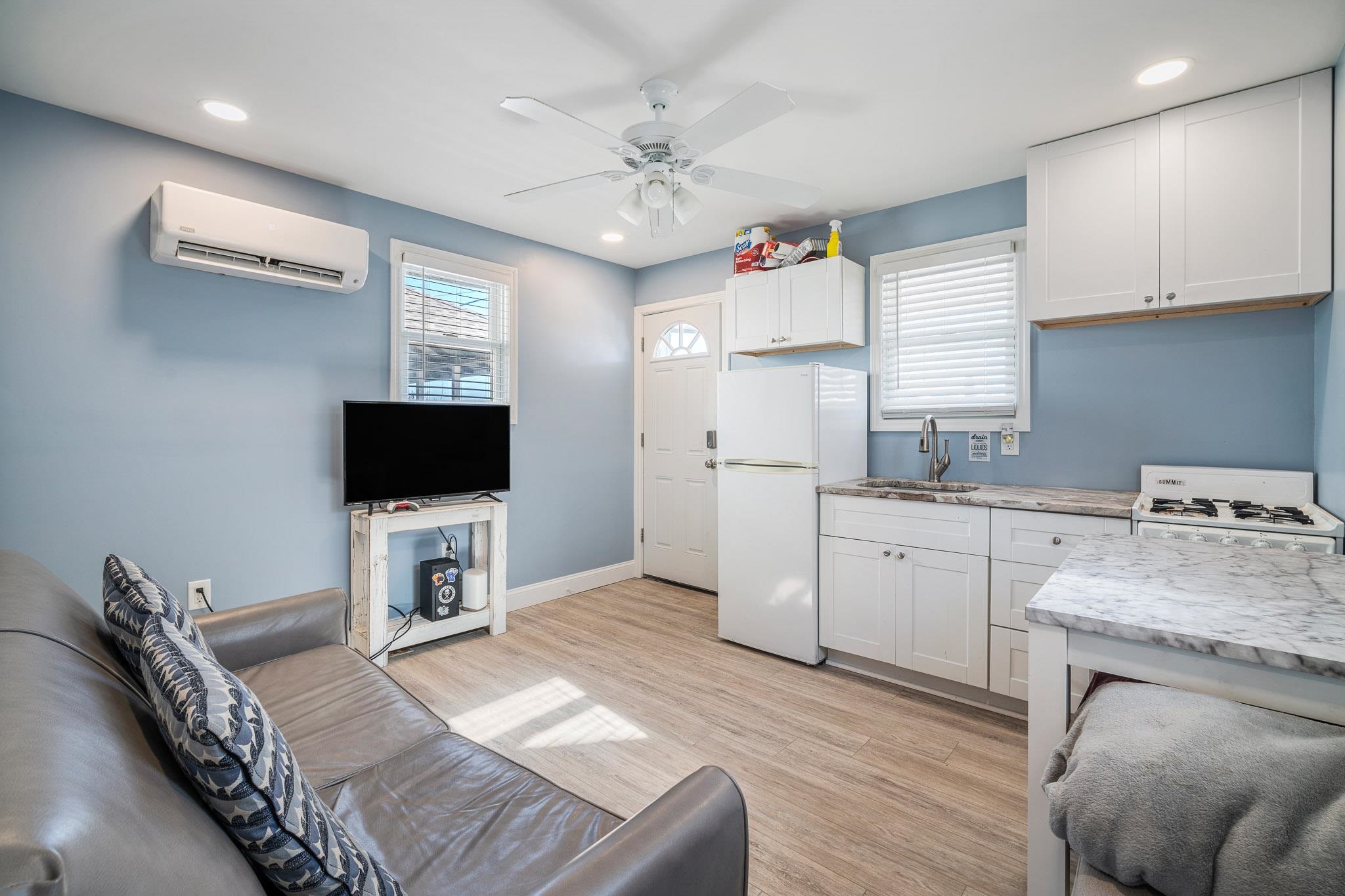228.5 W Walnut Avenue, North Wildwood, New Jersey image 3