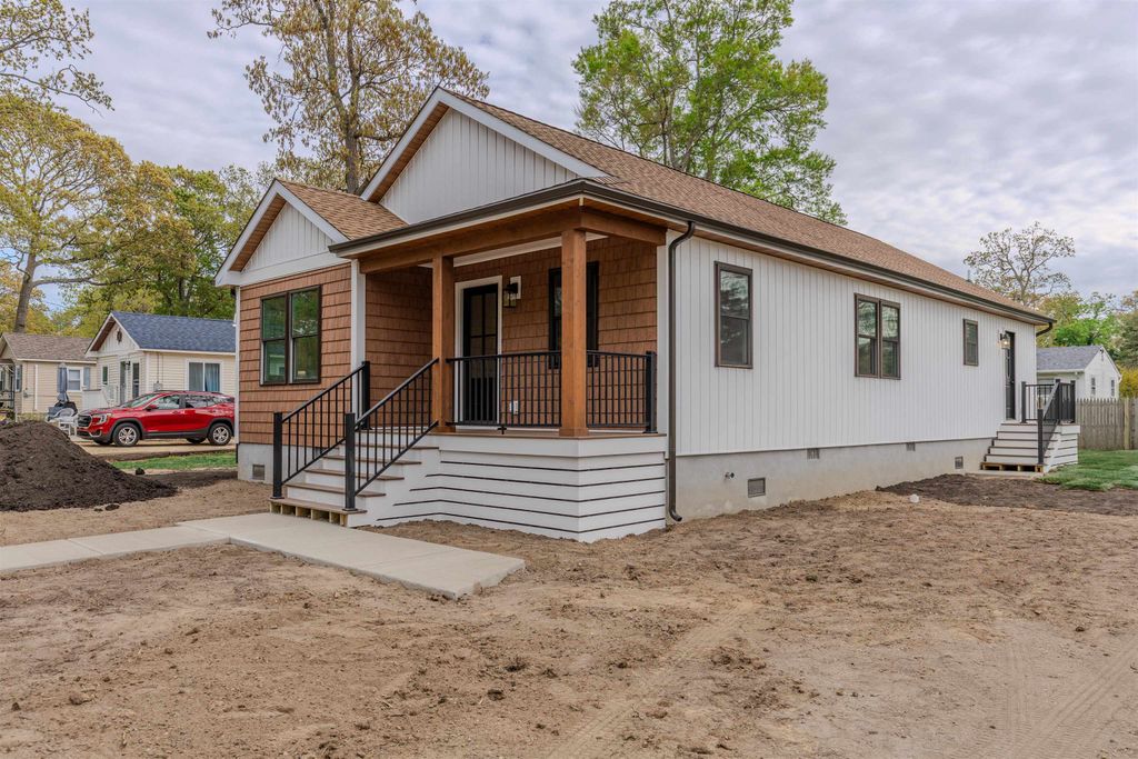 Photo of 702 E Tampa Avenue, Villas, NJ 08251 (MLS # 261067)