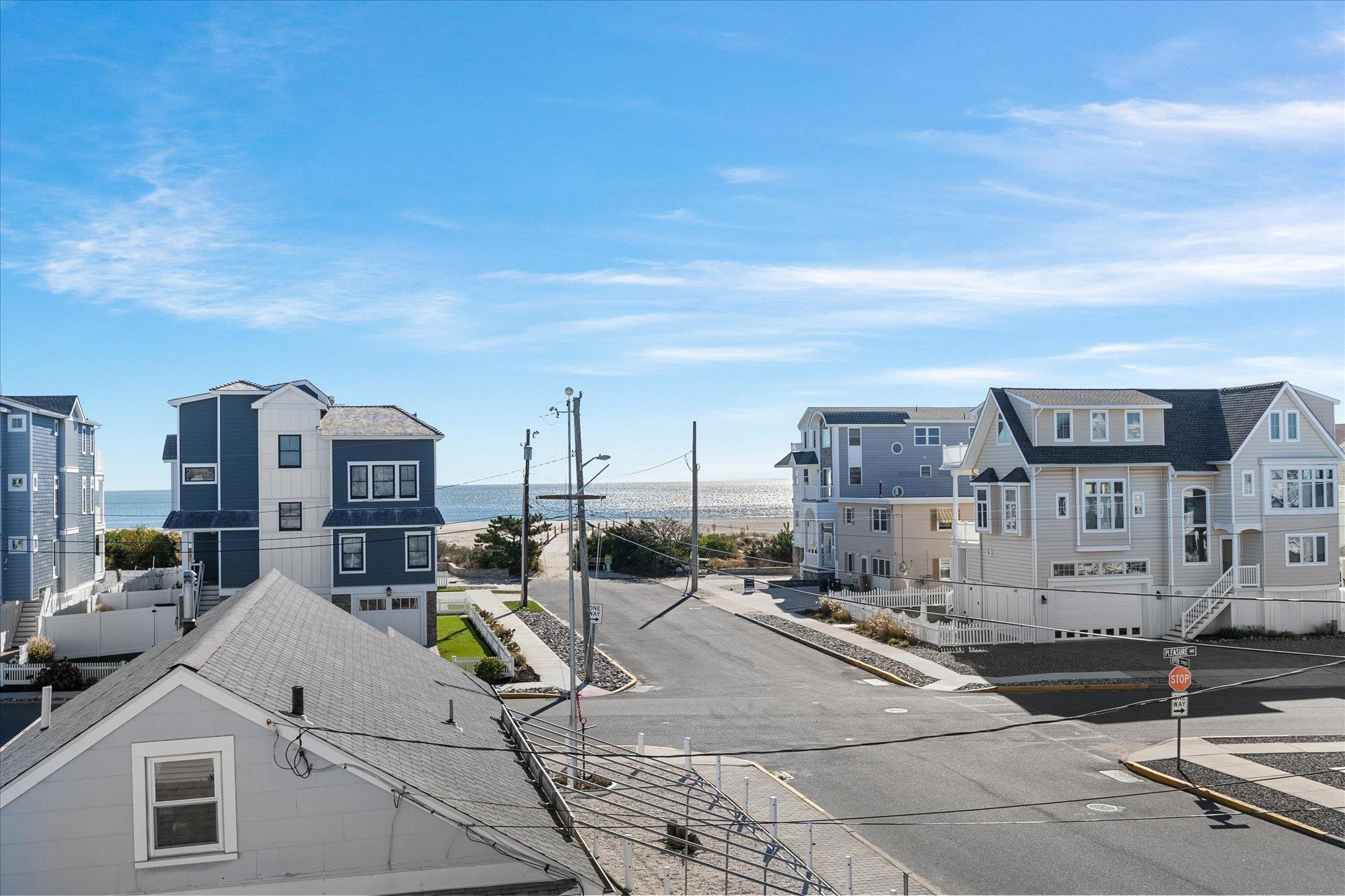 111 E 89th Street #EAST, Sea Isle City, New Jersey image 2