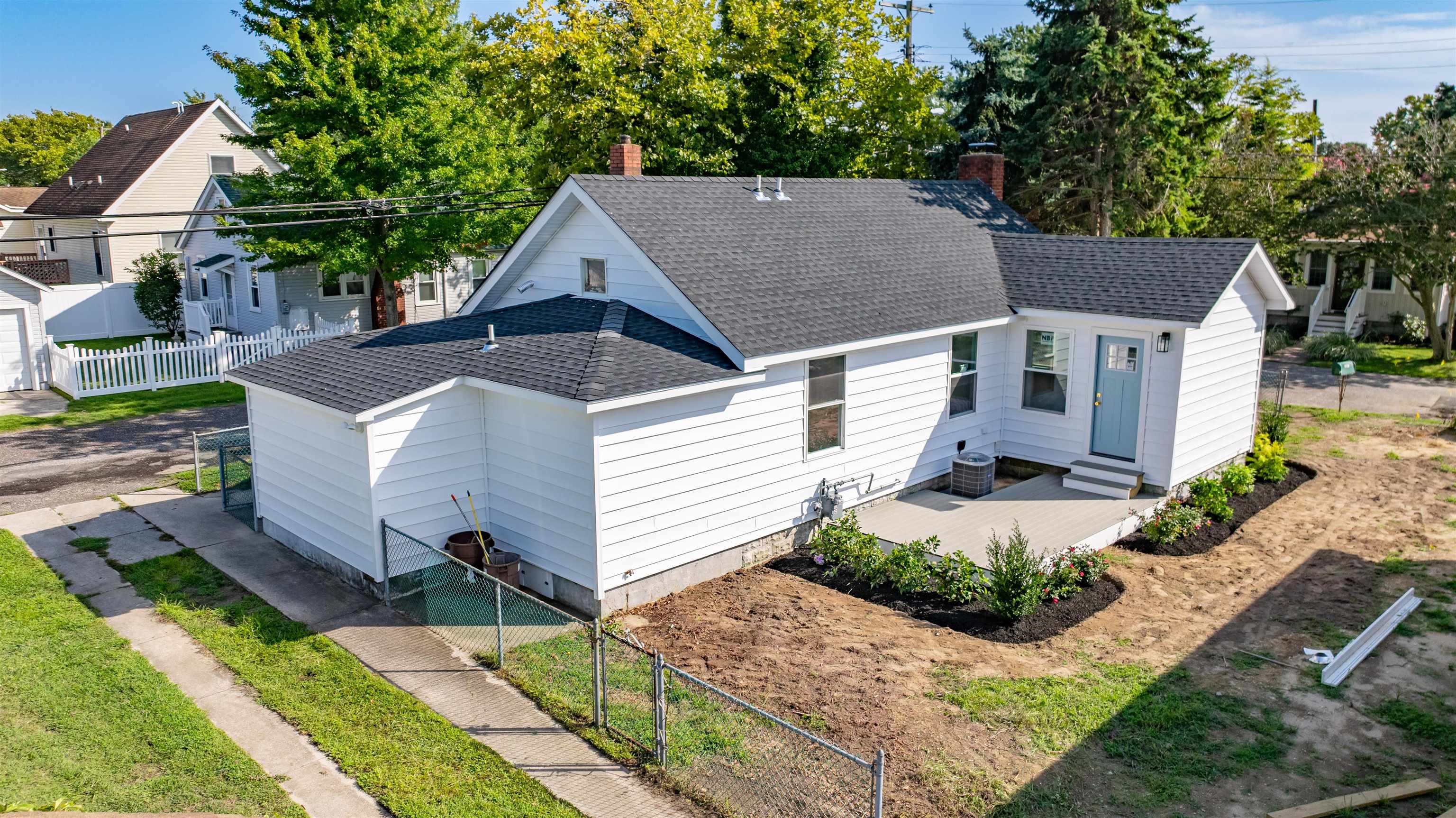 201 W Delaware Parkway