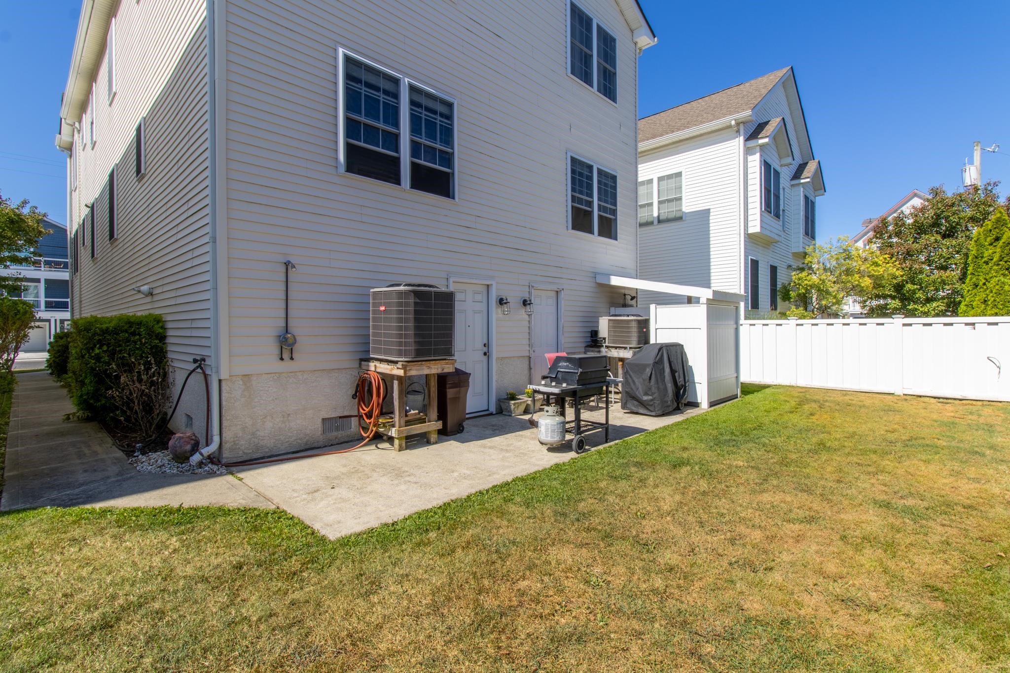 445 W Montgomery Avenue #1, Wildwood, Massachusetts image 28