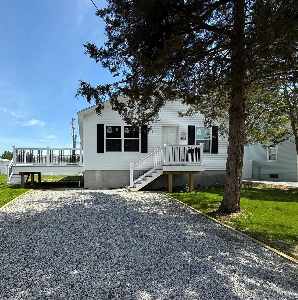 Photo of 807 Walnut Street, Lower Township, NJ 08204 (MLS # 261018)