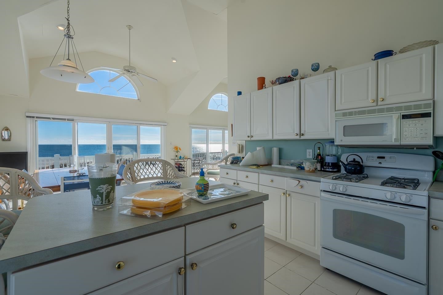 12 82nd St # North, Sea Isle City, NJ, 08243, USA, 4 Bedrooms Bedrooms, ,3 BathroomsBathrooms,Townhouse,Contingent,12 82nd St # North,253468