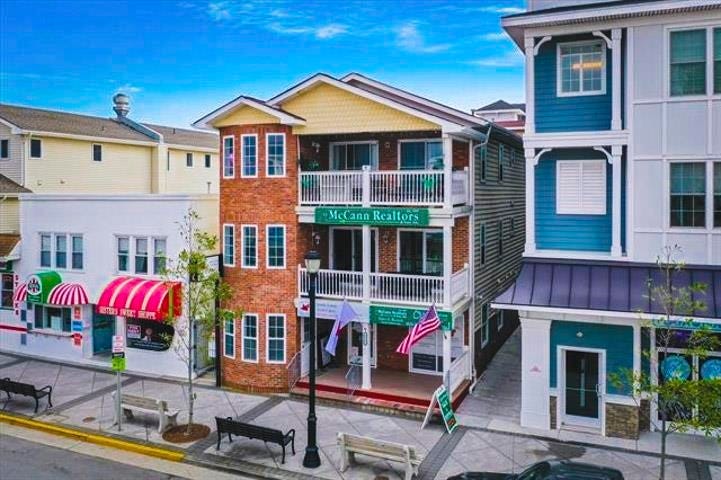 Photo of 4111 Landis Avenue #"B" aka 2W, Sea Isle City, NJ 08243 (MLS # 262136)