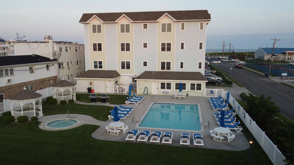 Photo of 6210 Ocean Avenue #106, Wildwood Crest, NJ 08260 (MLS # 253430)