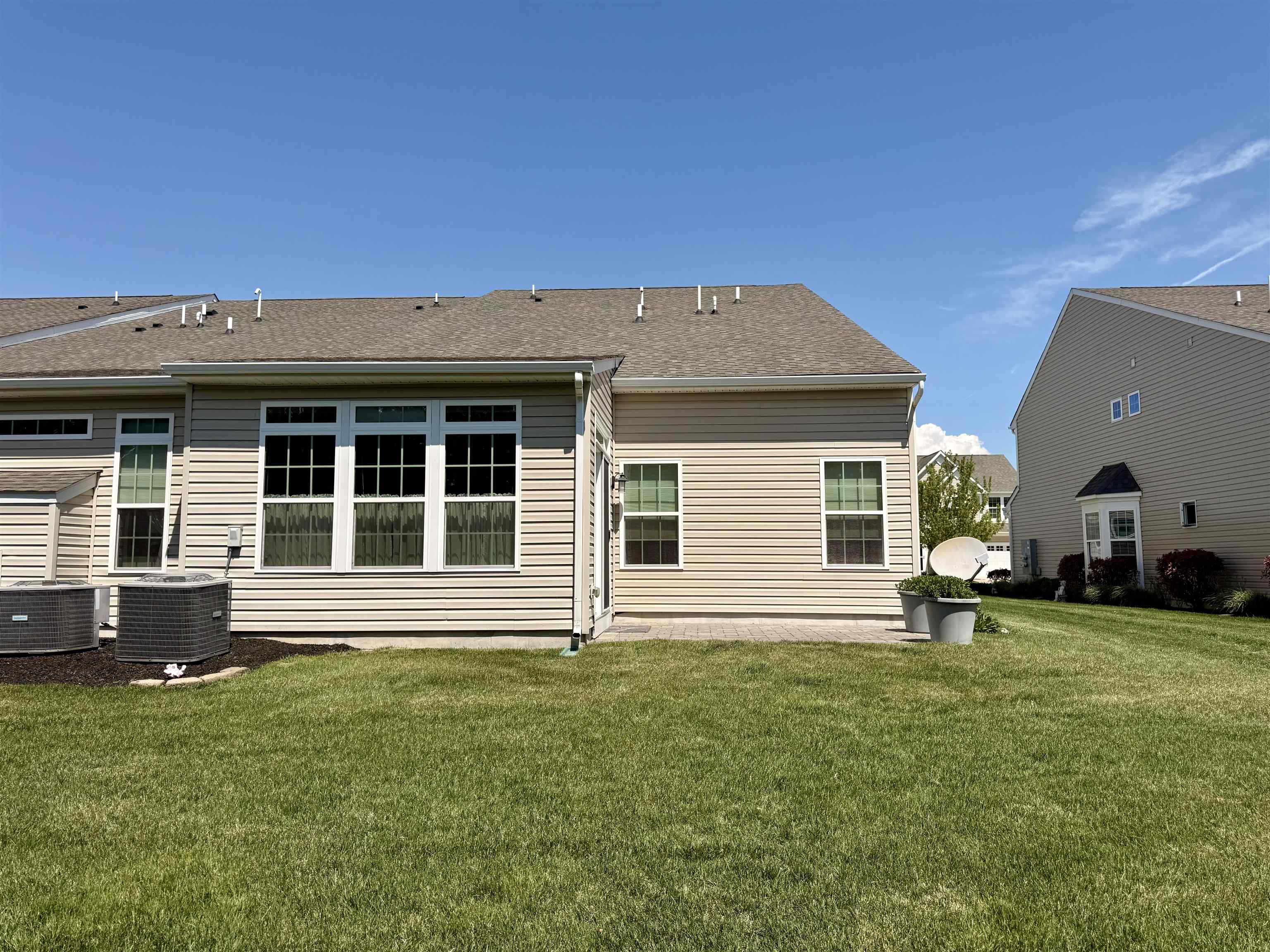 1607 Tidewater Avenue 1607