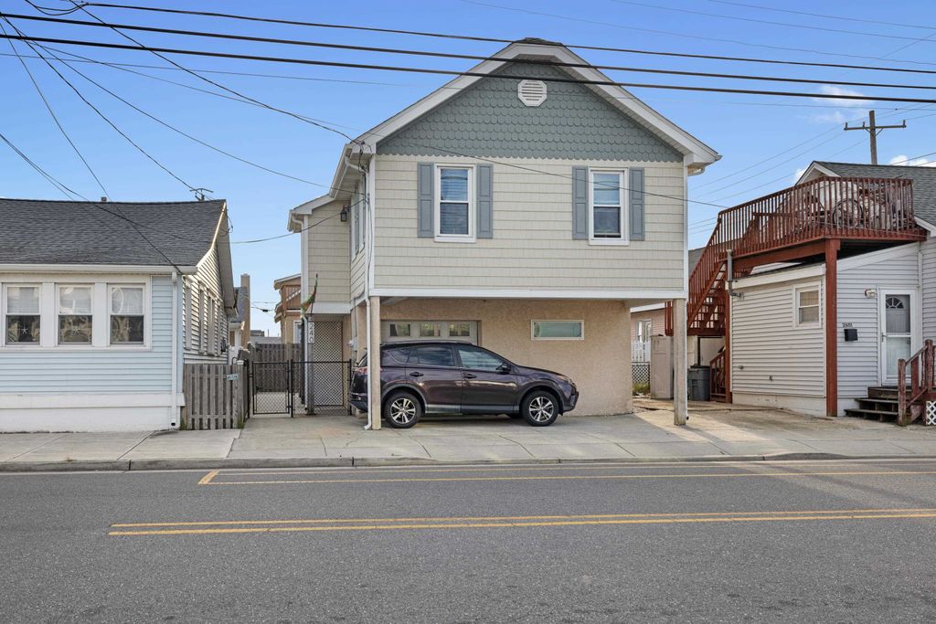 Photo of 240 W 26th Avenue, Wildwood, NJ 08260 (MLS # 253263)
