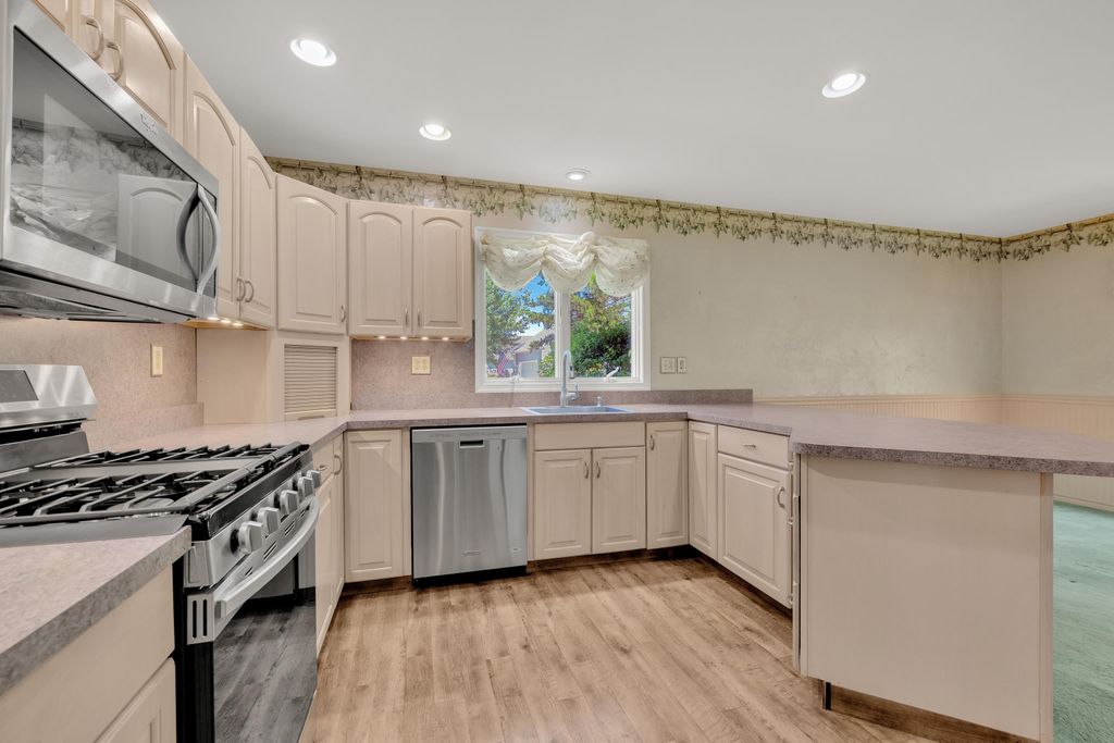 Photo of 3 Captains Court, Lower Township, NJ 08204 (MLS # 261532)
