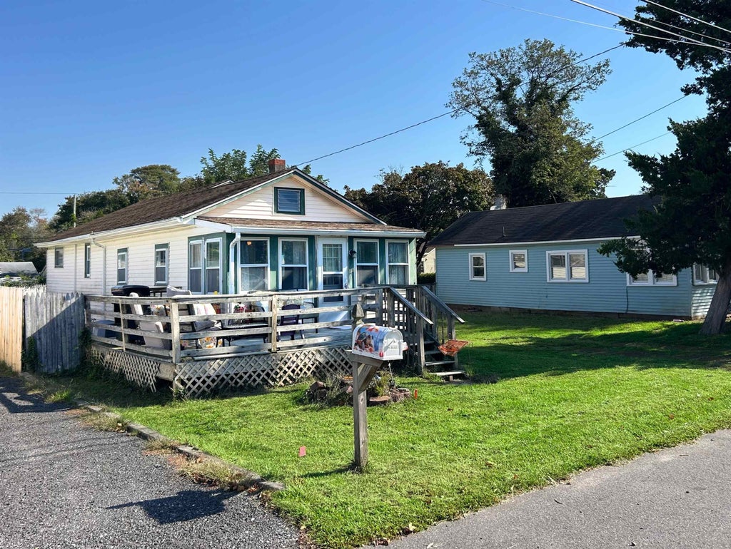 Photo of 11 E Florida AVE, Villas, NJ 08251 (MLS # 262916)