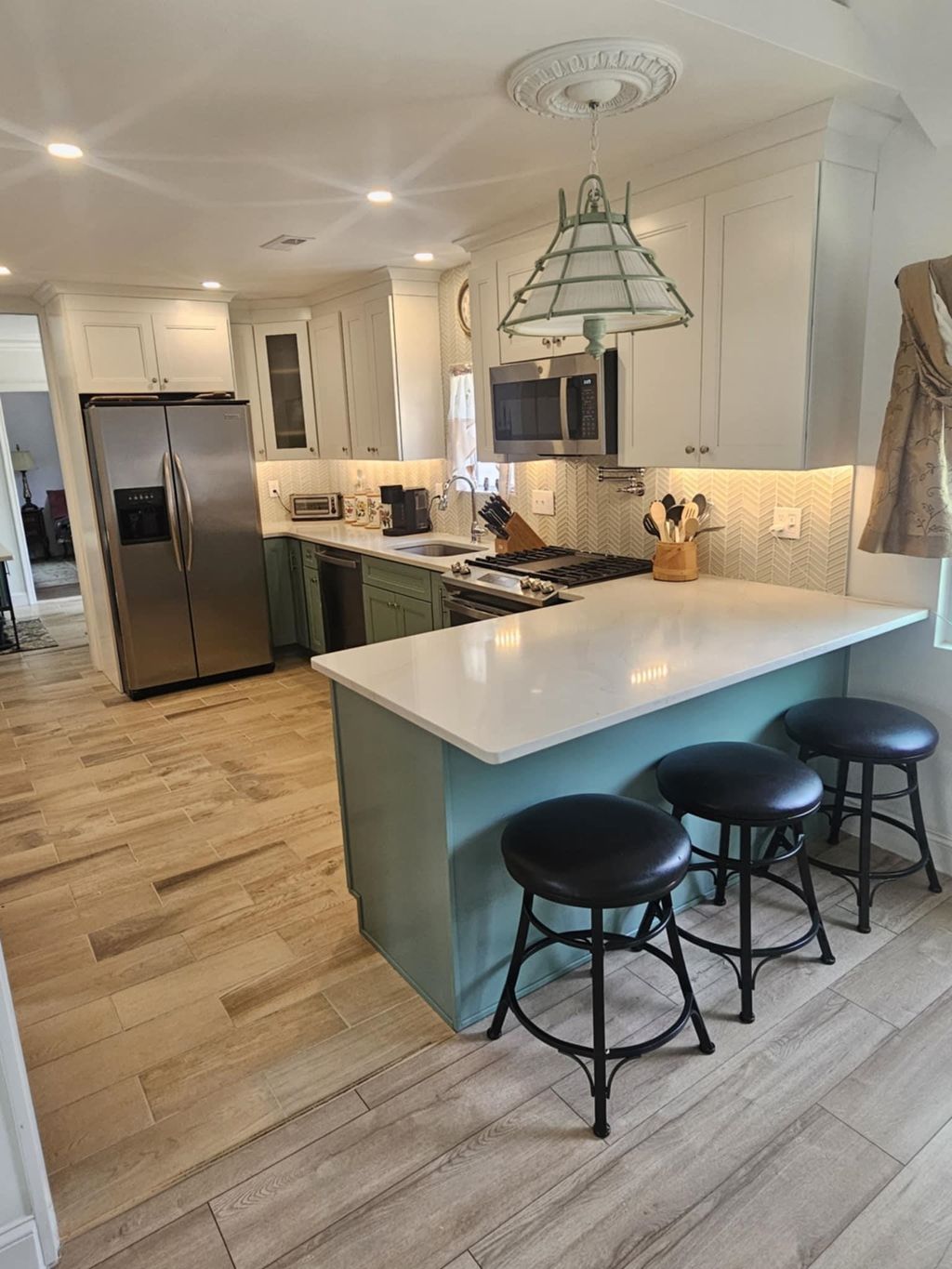 Photo of 704 E Tampa Avenue, Villas, NJ 08251 (MLS # 253387)