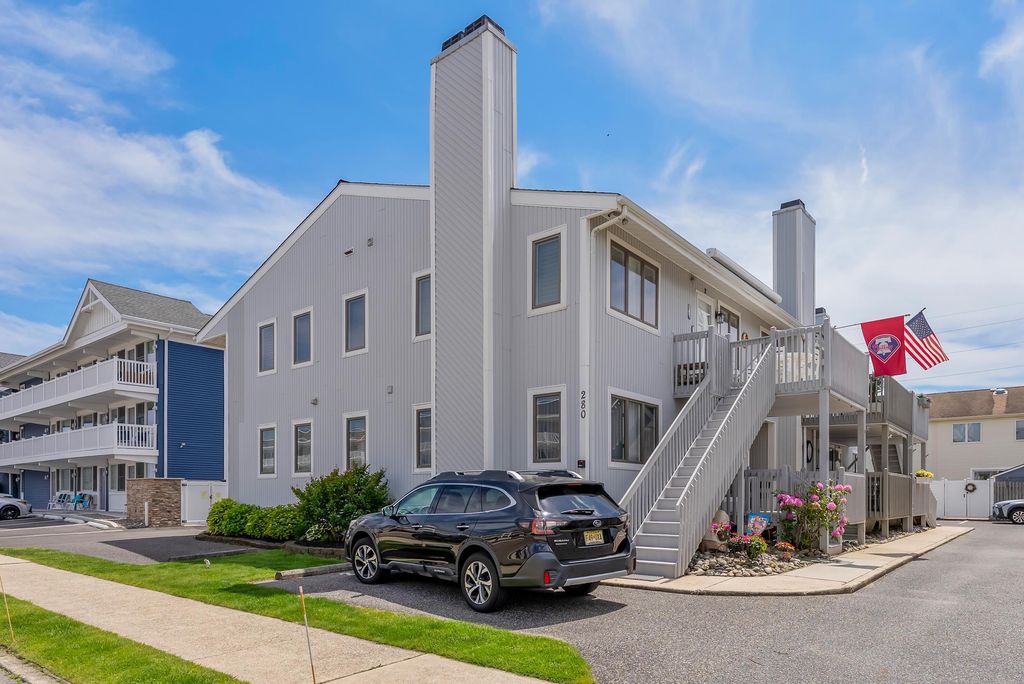 Photo of 280 79th Street #4, Avalon, NJ 08202 (MLS # 251503)