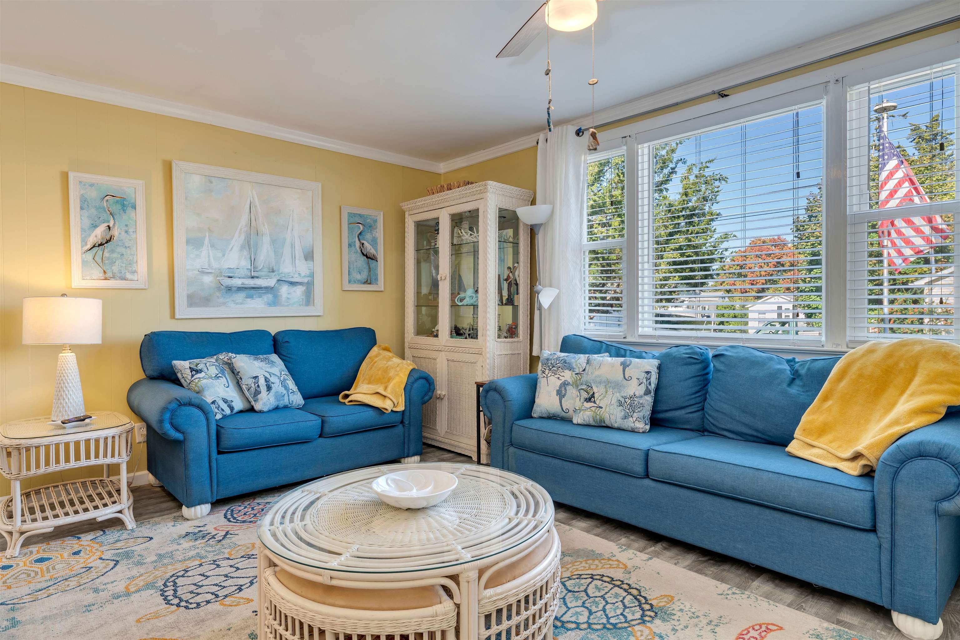 48 W Greenwood Avenue