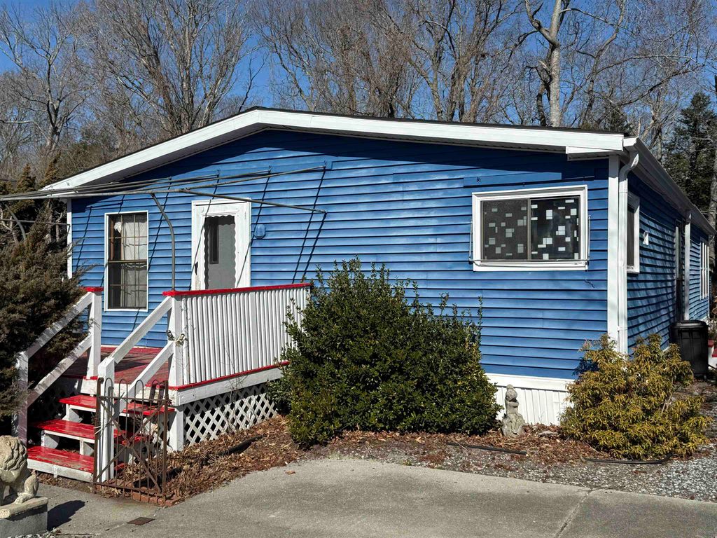 Photo of 56 Breakwater Terrace, North Cape May, NJ 08204 (MLS # 260369)