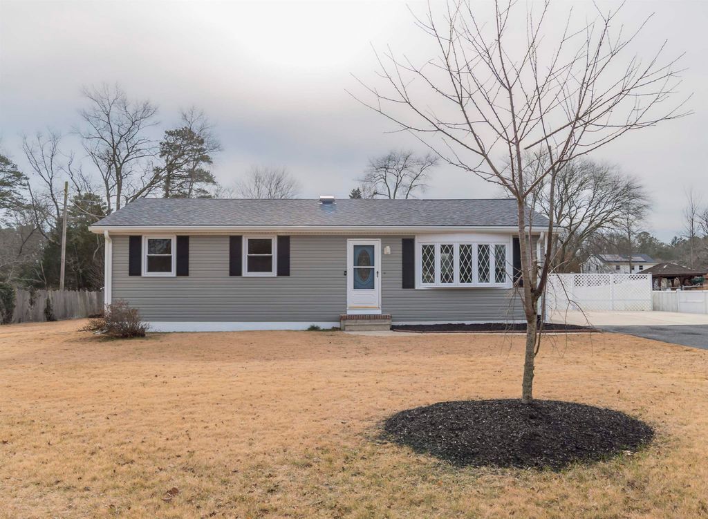 Photo of 2427 Buttonwood Lane, Millville, NJ 08332 (MLS # 260034)