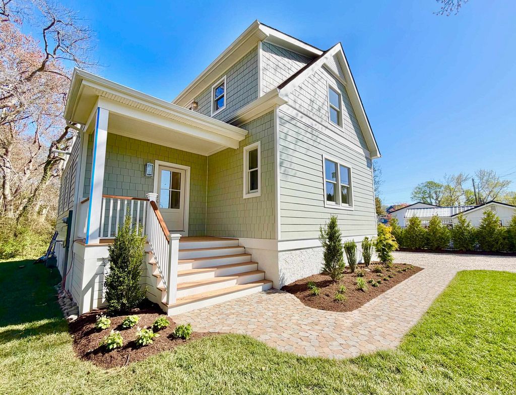 Photo of 3 Grand Avenue, West Cape May, NJ 08204 (MLS # 260976)