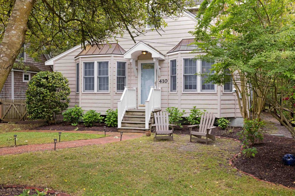 Photo of 410 Oxford Avenue, Cape May Point, NJ 08212 (MLS # 261445)