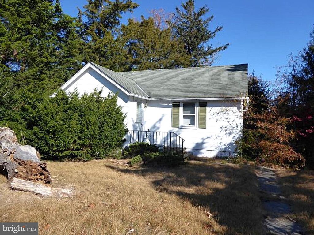 Photo of 23 E Wilde Avenue, Villas, NJ 08251 (MLS # 253509)