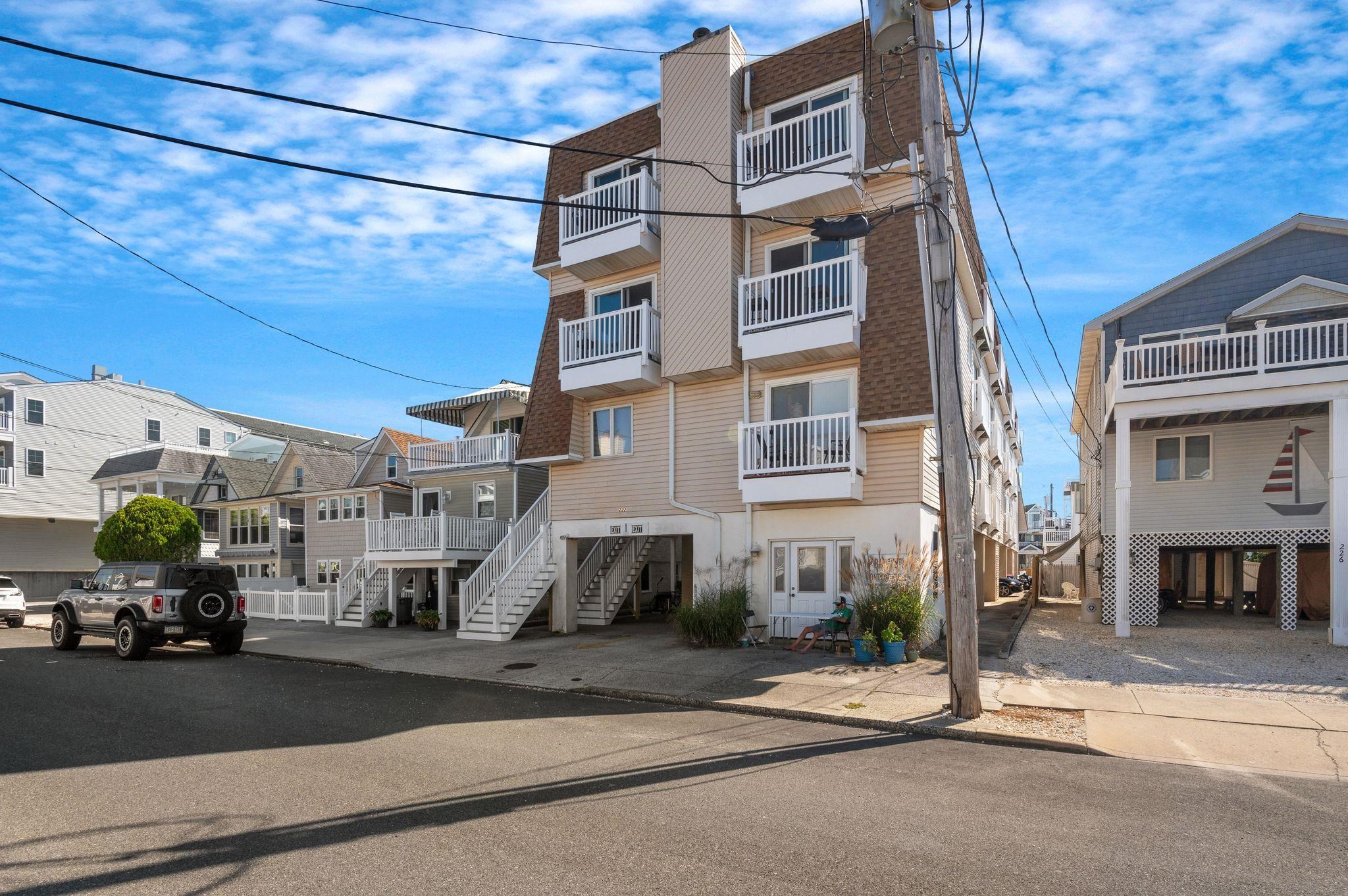 221 87th Street #202, Sea Isle City, New Jersey image 2