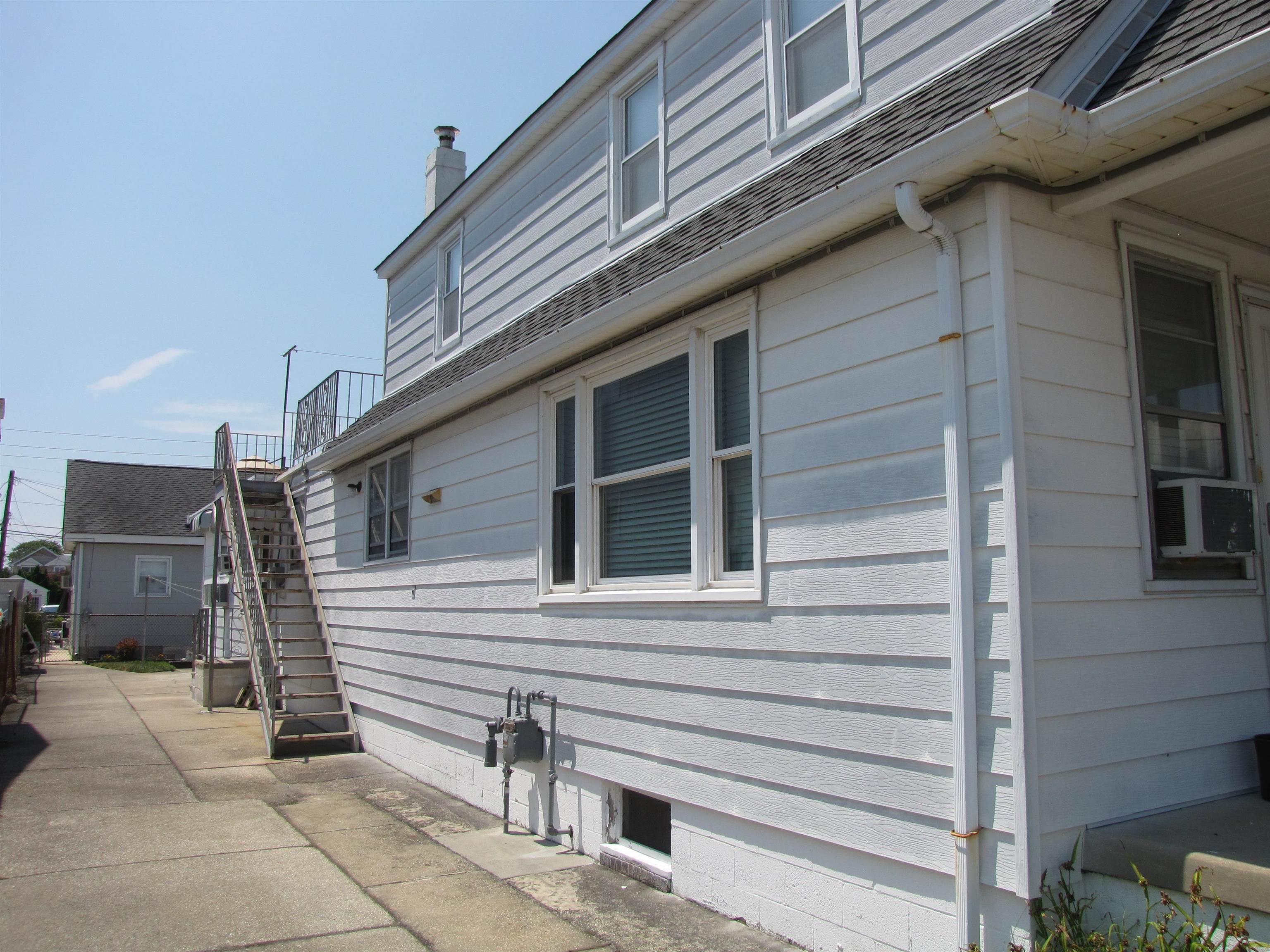 148 W Hildreth Ave, Wildwood, New Jersey image 4