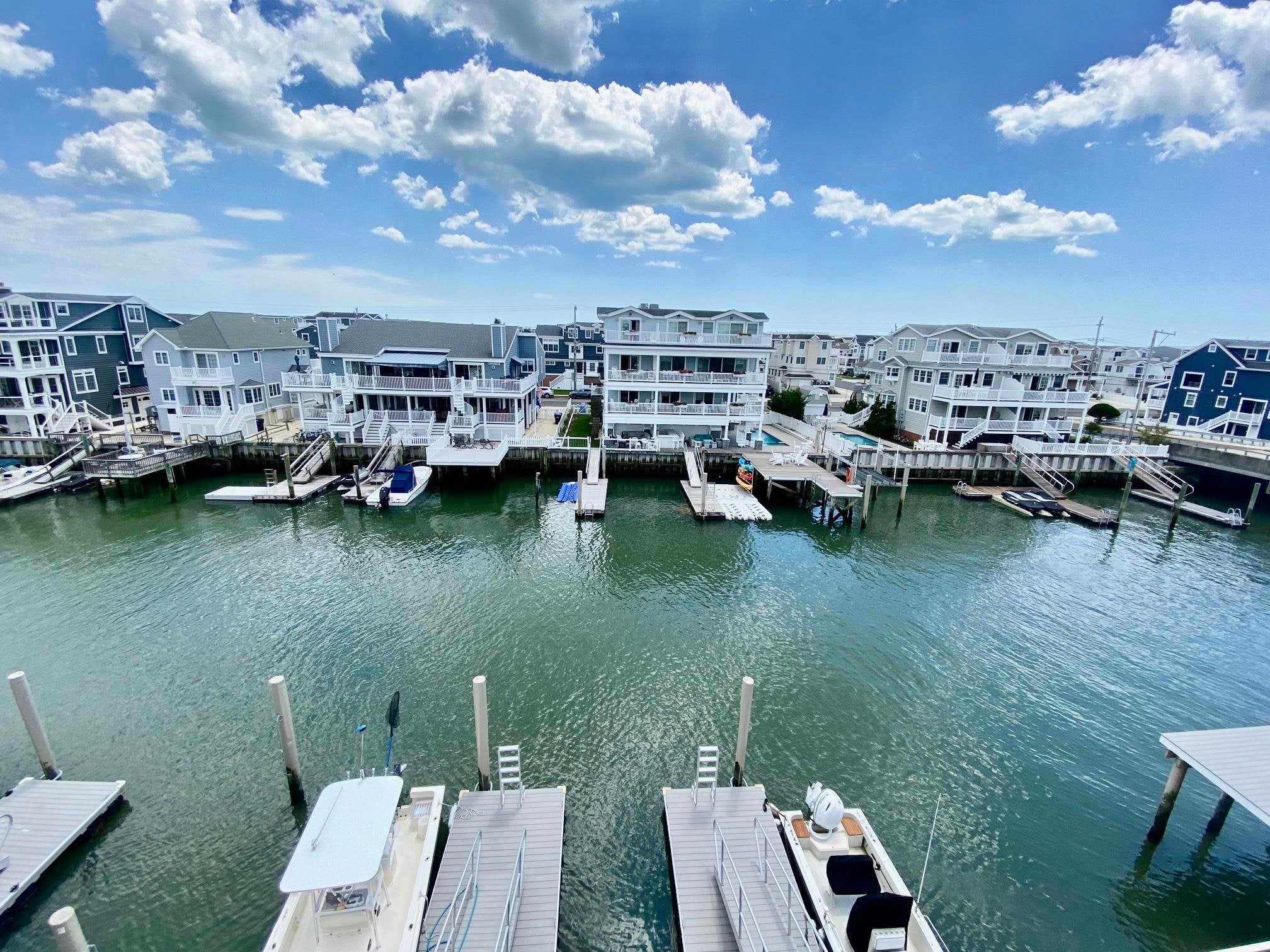 2425 Harbor Avenue 2425