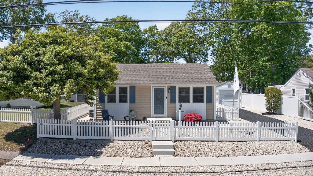 Photo of 404 Gorham Avenue, North Cape May, NJ 08204 (MLS # 261526)
