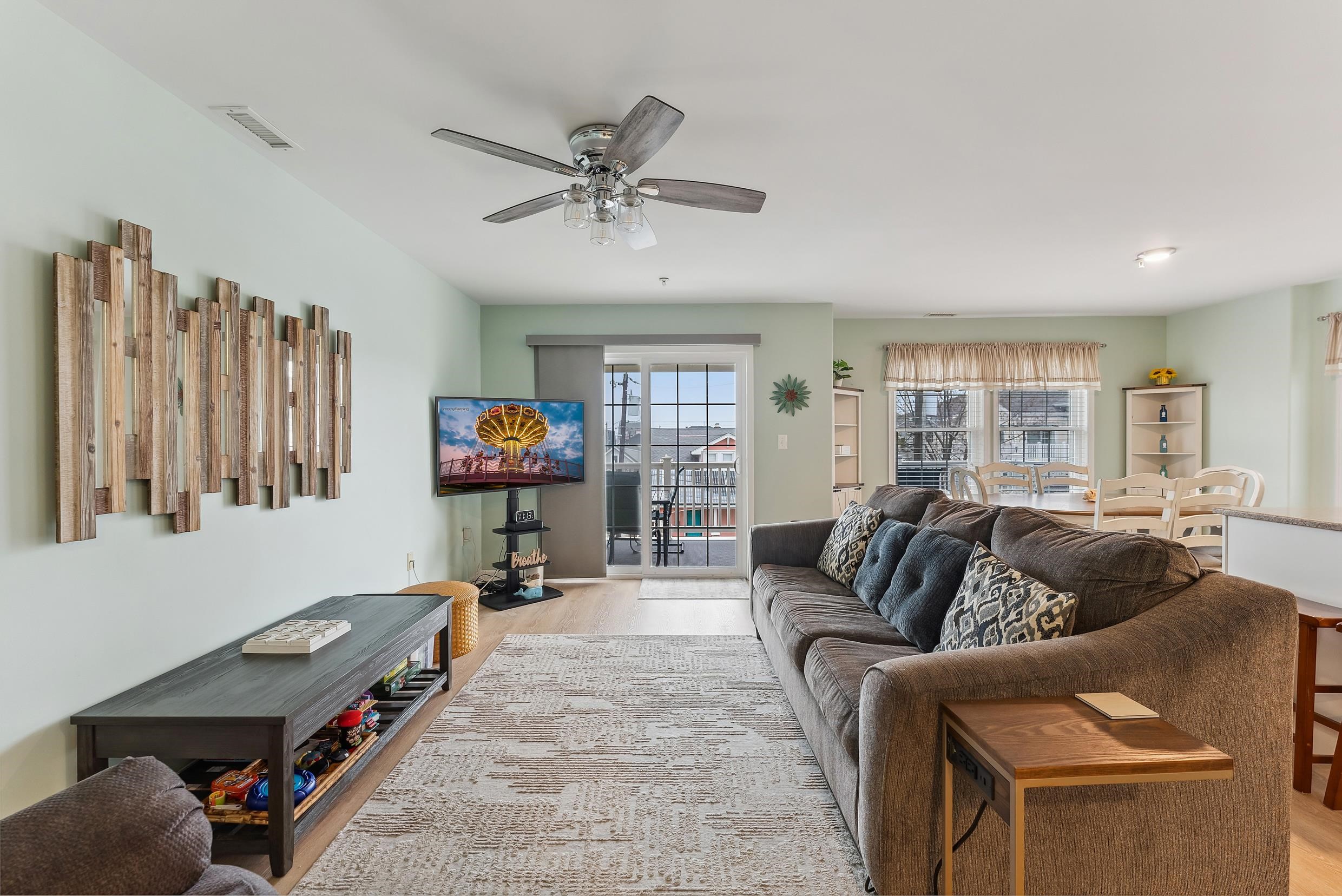 110 E Poplar Avenue #203, Wildwood, New Jersey image 7