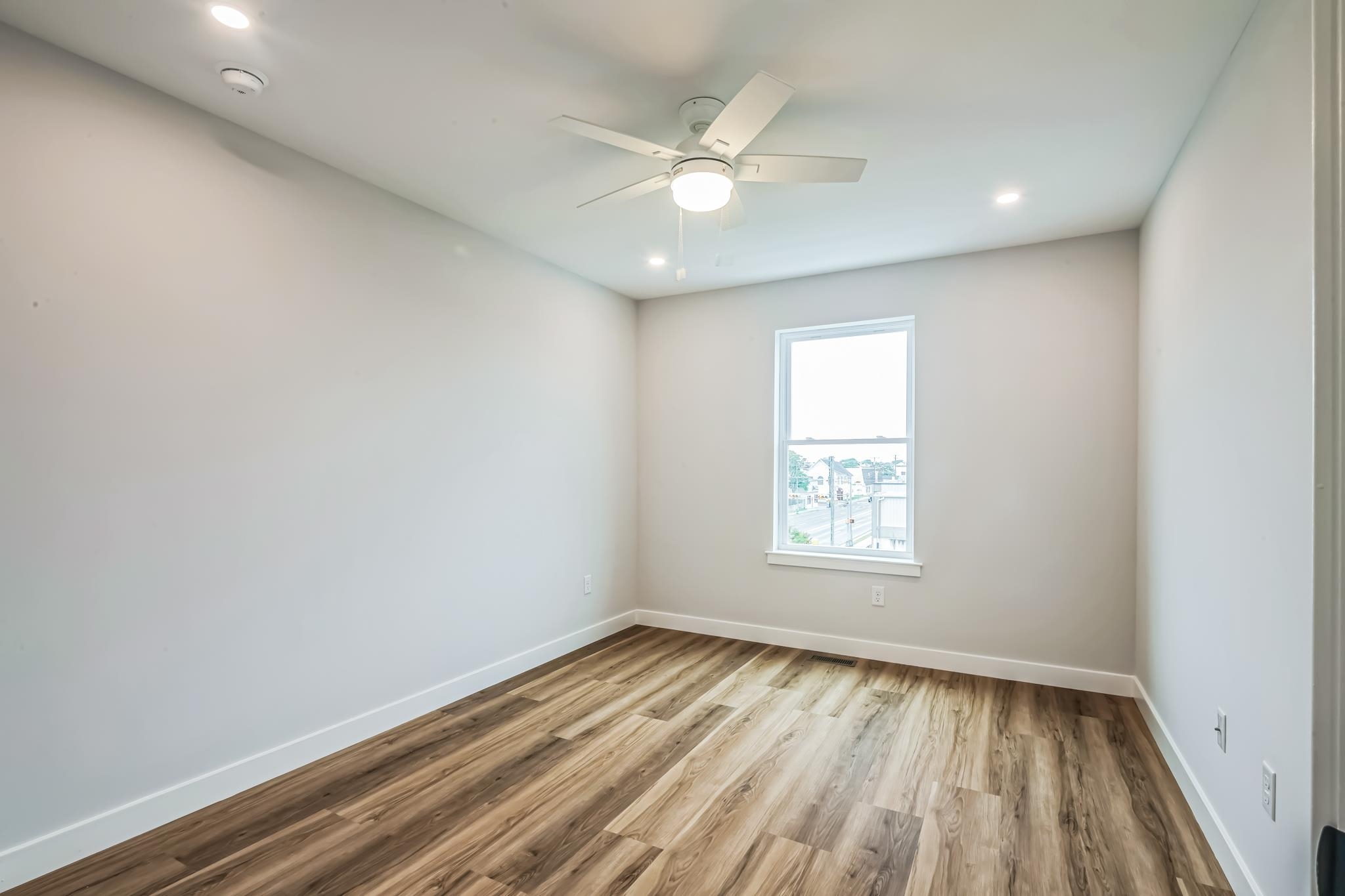 108 W Spicer Avenue, Wildwood, New Jersey image 26