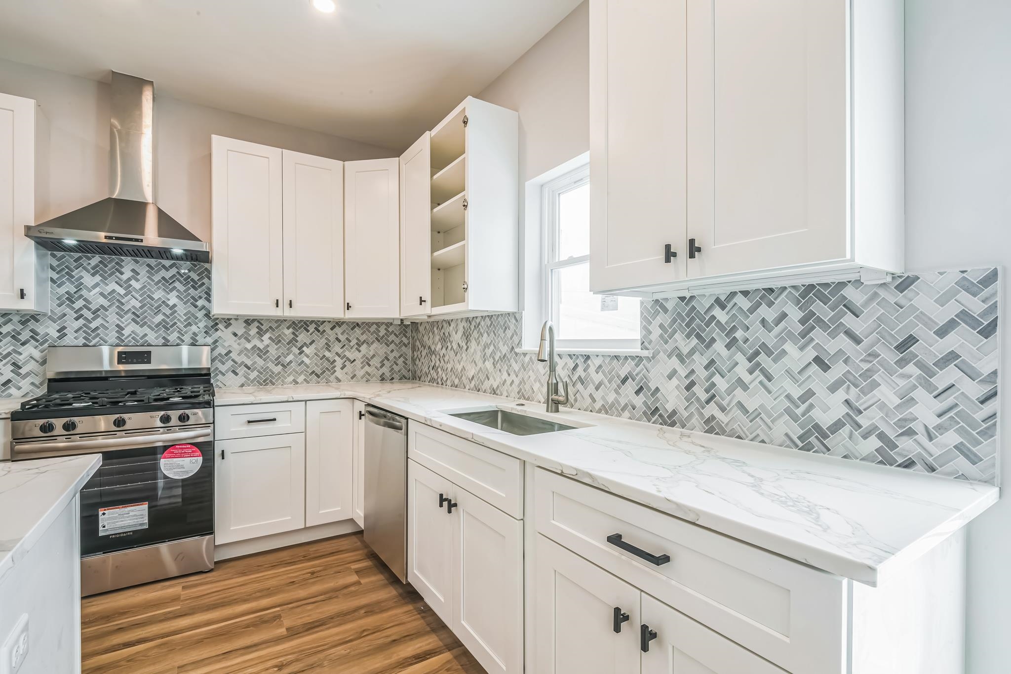 108 W Spicer Avenue, Wildwood, New Jersey image 18