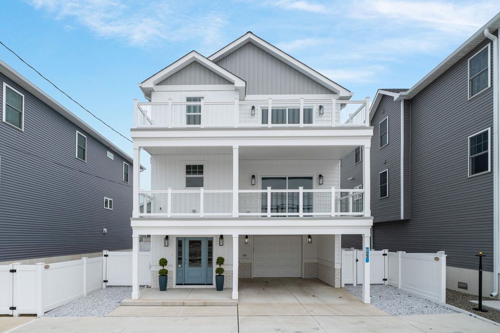 Photo of 723 W Spruce Avenue, North Wildwood, NJ 08260 (MLS # 260563)