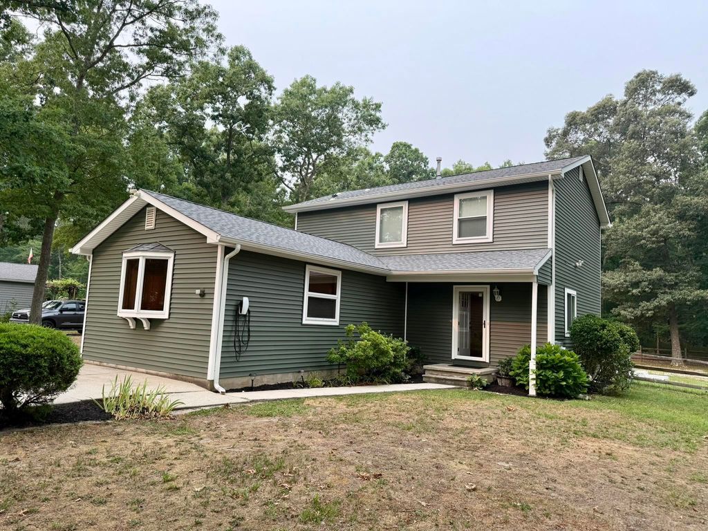 Photo of 304 Longfellow Court, Galloway Township, NJ 08205 (MLS # 261921)
