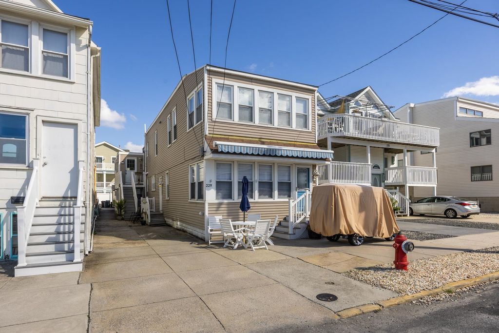 Photo of 229 86th Street #2N, Sea Isle City, NJ 08243 (MLS # 253024)