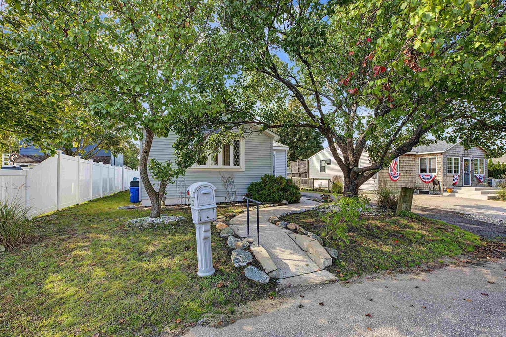 Photo of 120 W Greenwood Avenue, Villas, NJ 08251 (MLS # 263095)
