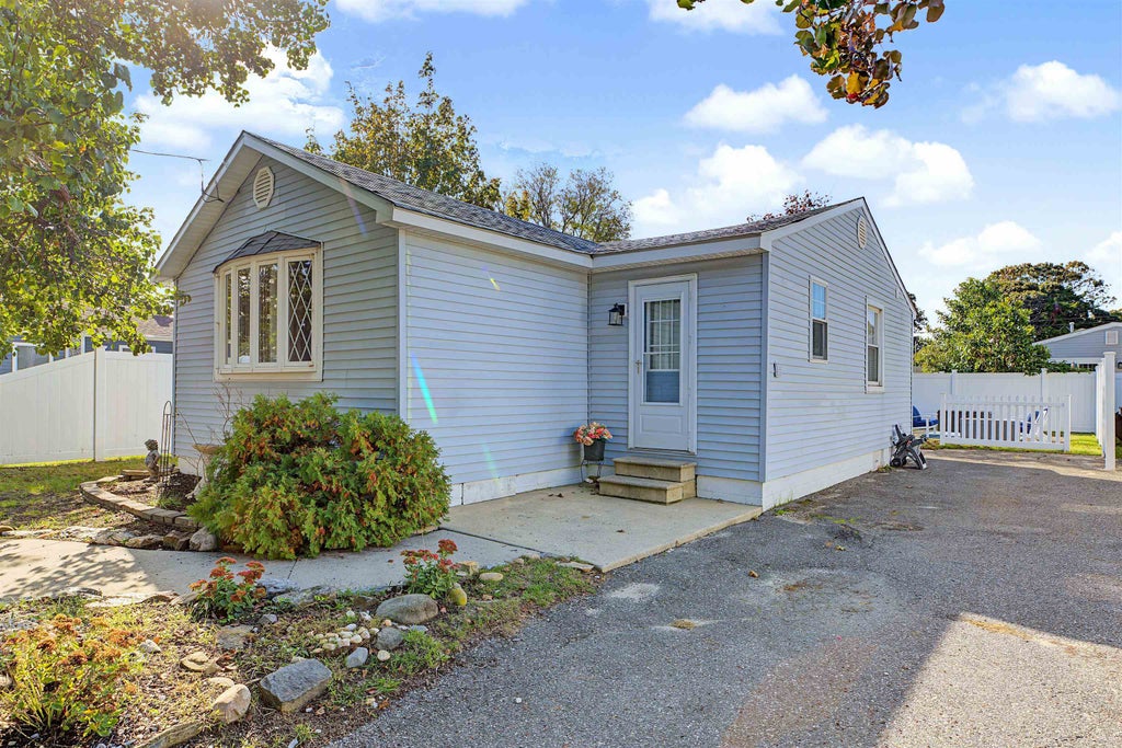 Photo of 120 W Greenwood Avenue, Villas, NJ 08251 (MLS # 263095)