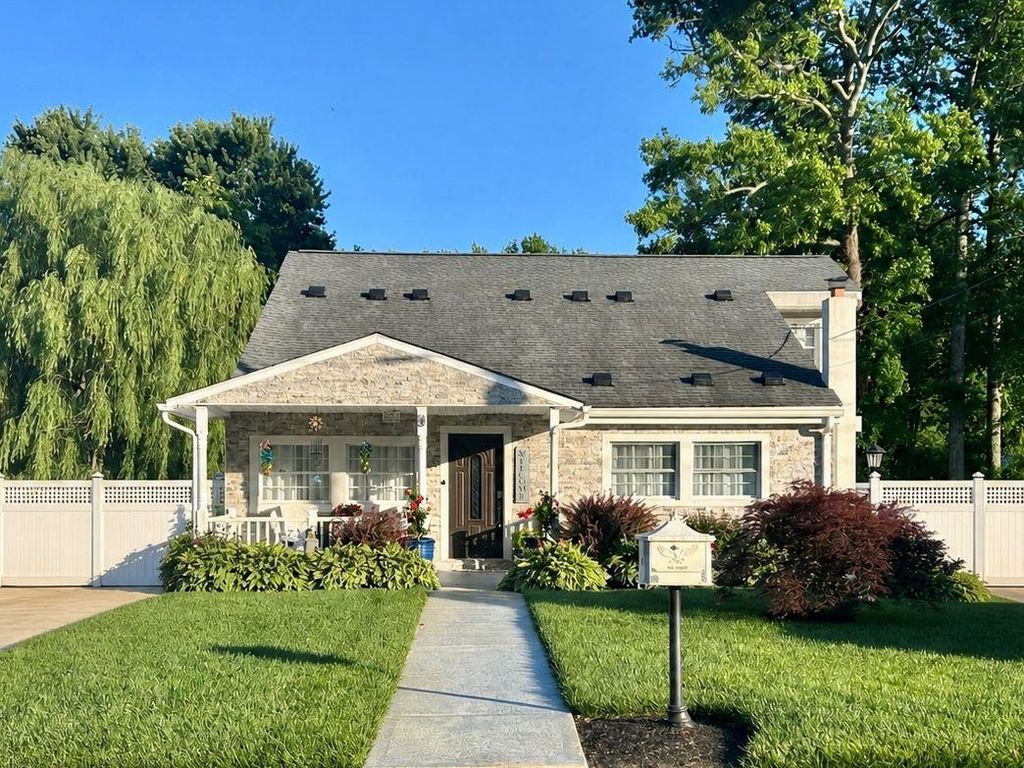 Photo of 9 Linda Lane, Green Creek, NJ 08204 (MLS # 261758)