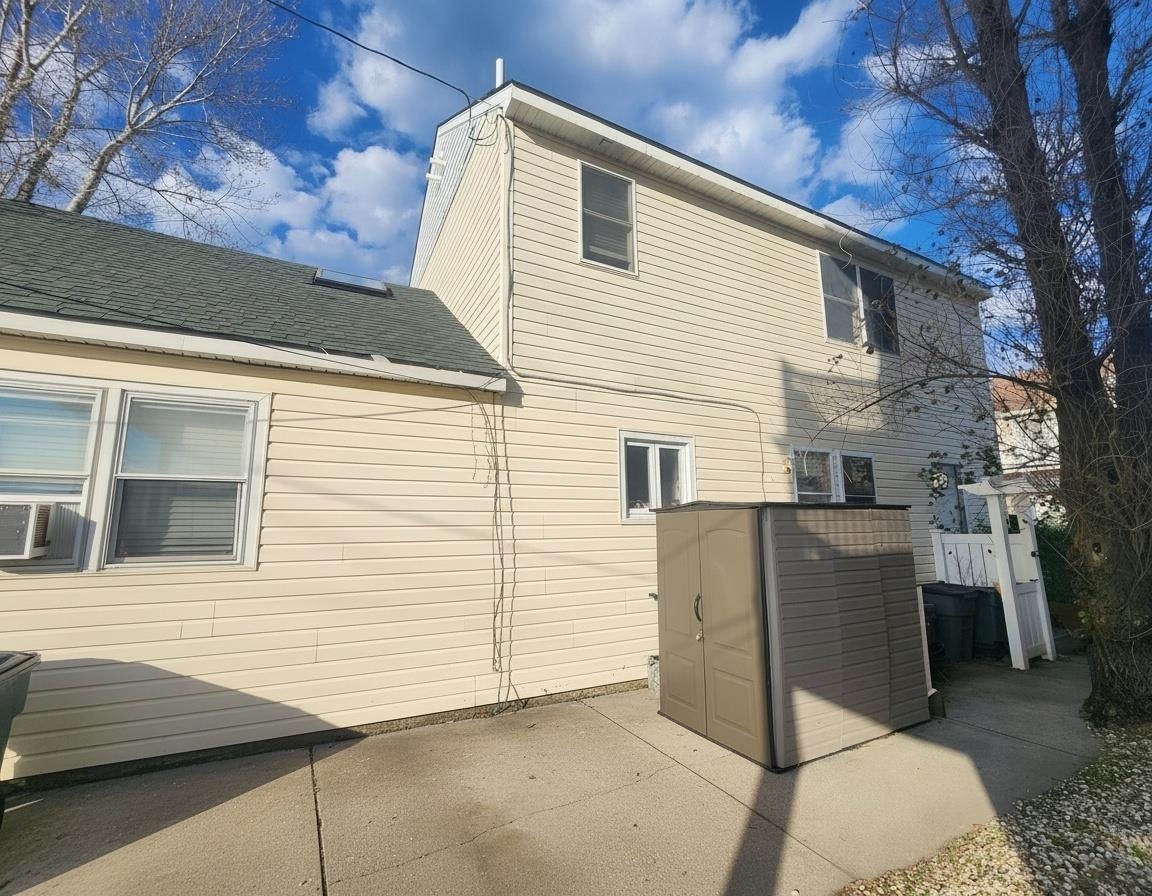623 W Spruce Avenue
