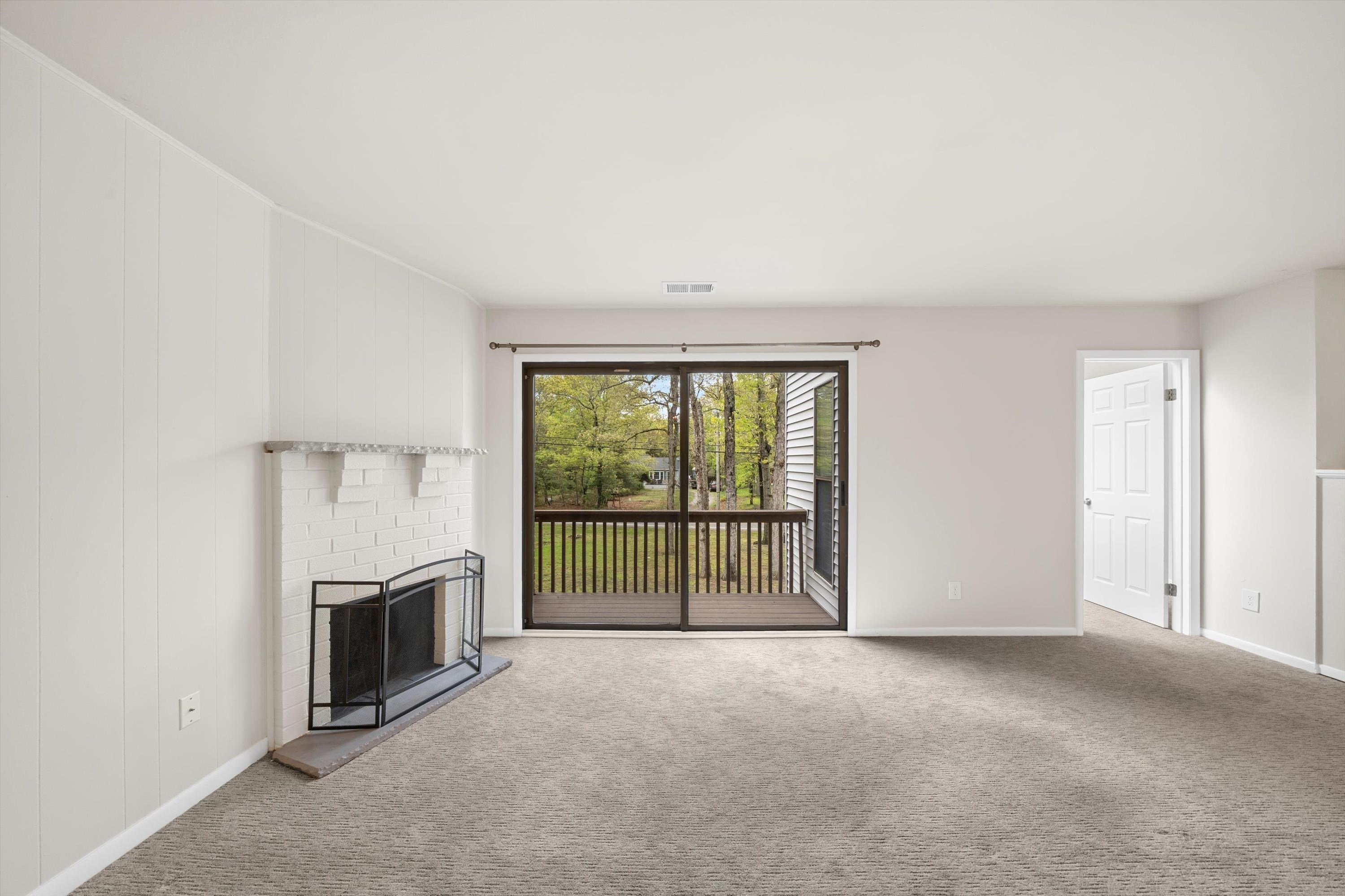 11 Siegtown Road #5C