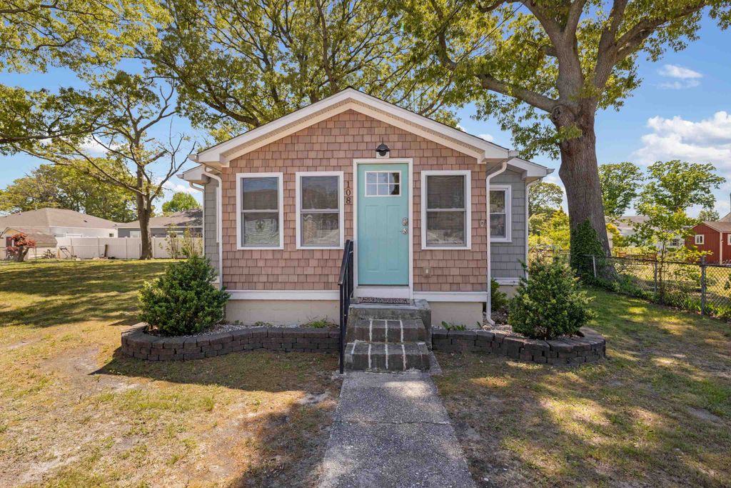 Photo of 108 W Wilde Avenue, Villas, NJ 08251 (MLS # 261311)