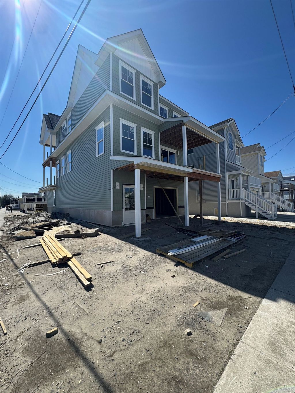 Photo of 646 W Pine Ave, West Wildwood, NJ 08260 (MLS # 260906)