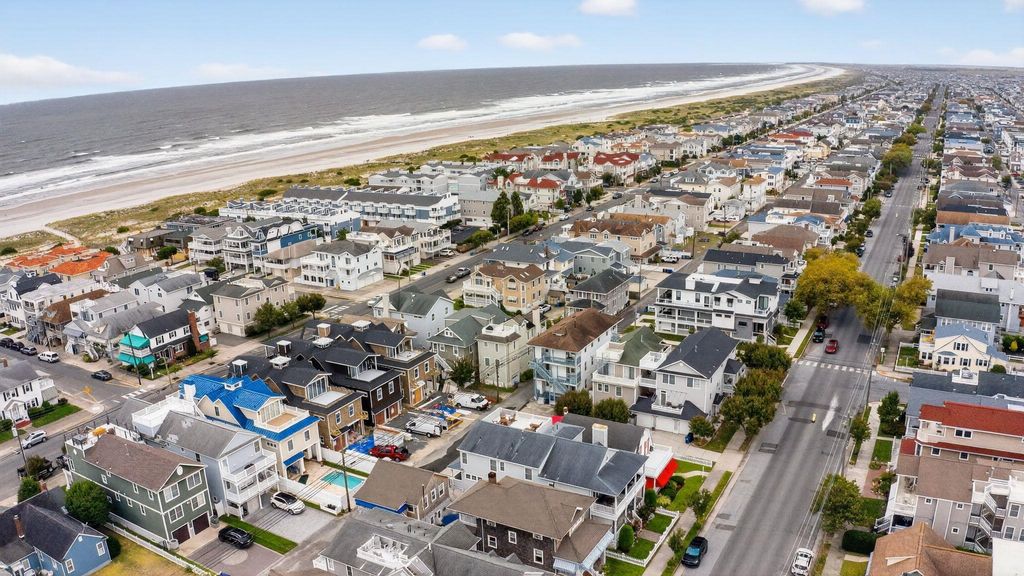 Photo of 511 16th Street, Ocean City, NJ 08226 (MLS # 253432)