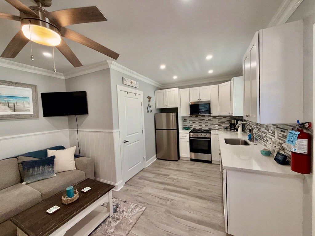 Photo of 204 E Primrose Avenue #102, Wildwood Crest, NJ 08260 (MLS # 261571)