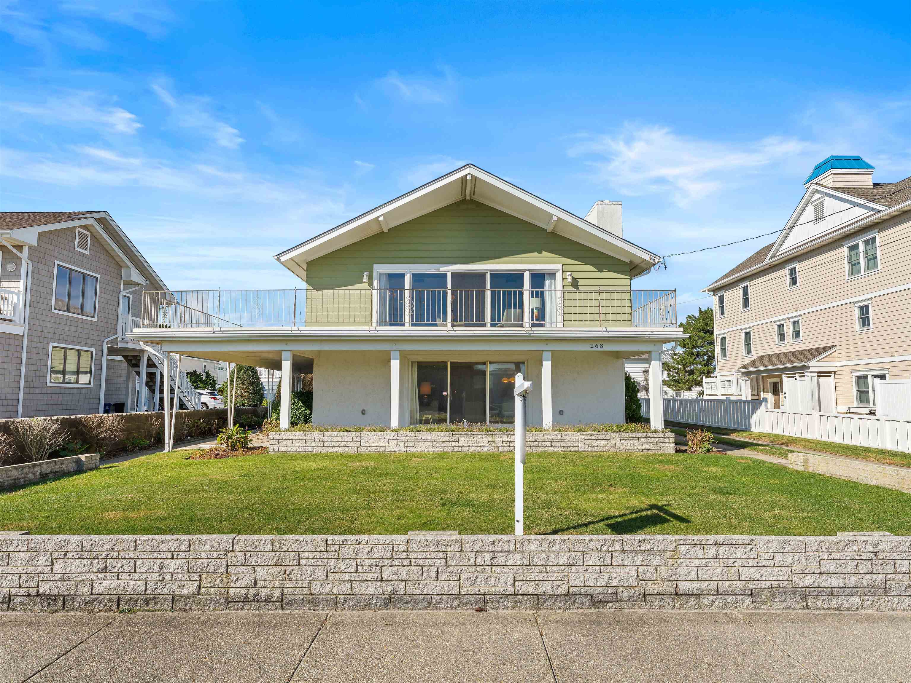 268 E Atlantic Boulevard