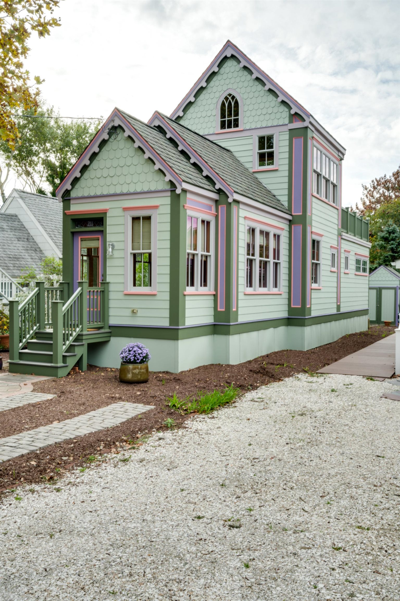 211 Knox Avenue