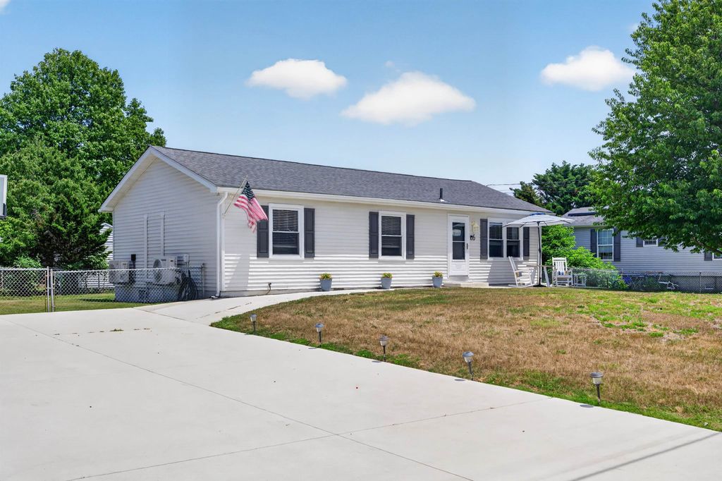 Photo of 6 Rutledge Avenue, Del Haven, NJ 08251 (MLS # 261706)