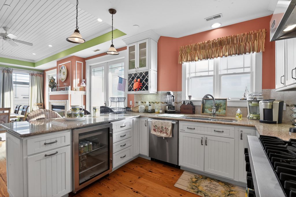 Photo of 429 E Nashville Road, Wildwood Crest, NJ 08260 (MLS # 261085)