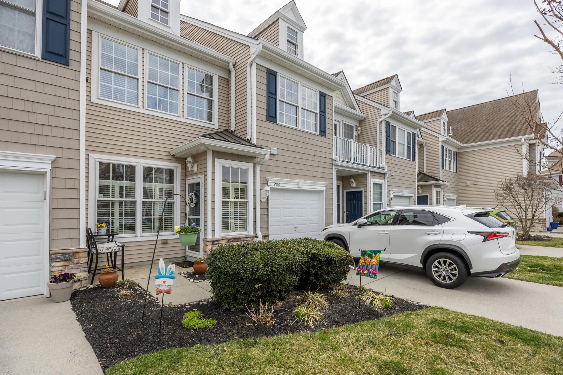 206 Springdale Court 206